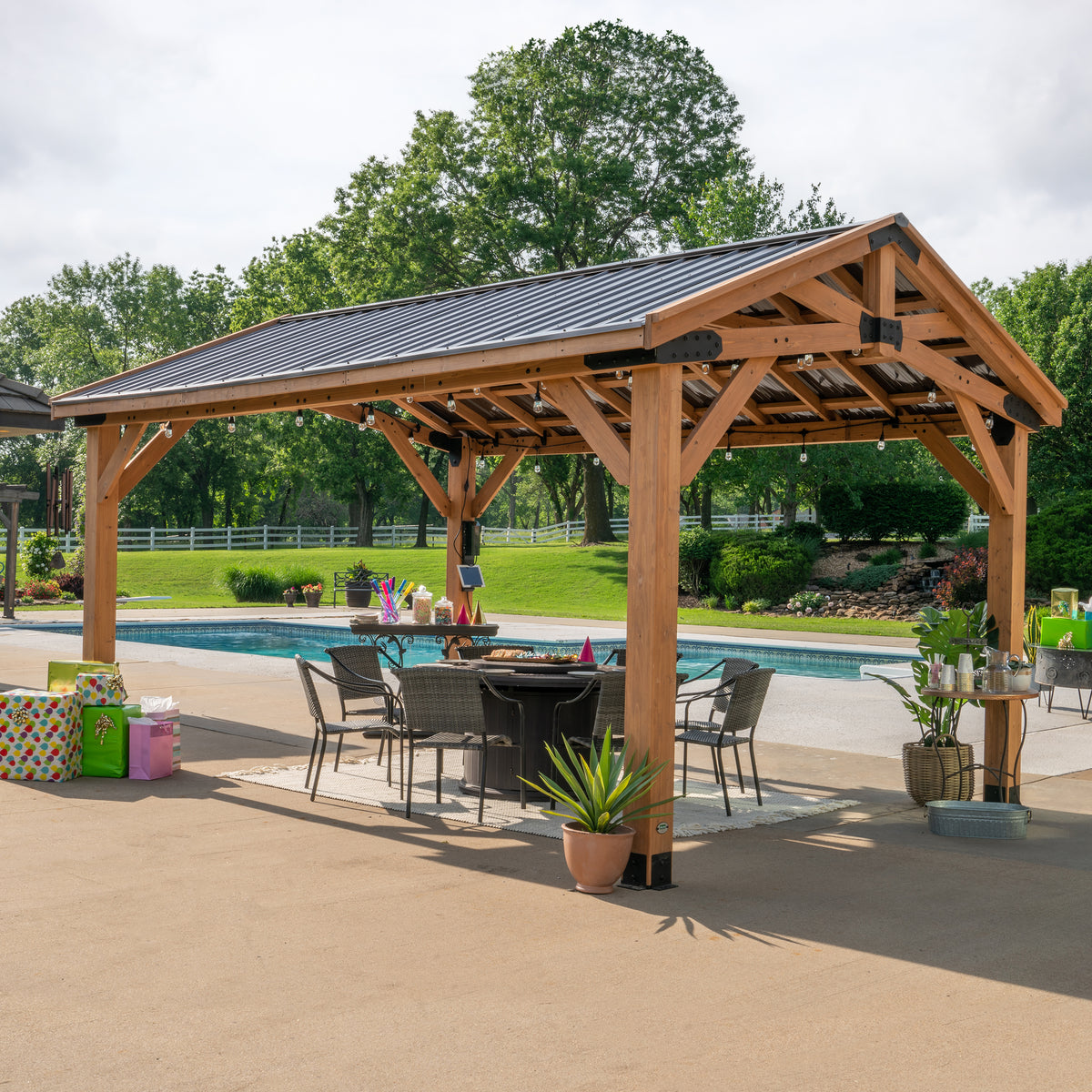 5.0m x 3.7m Norwood Gazebo