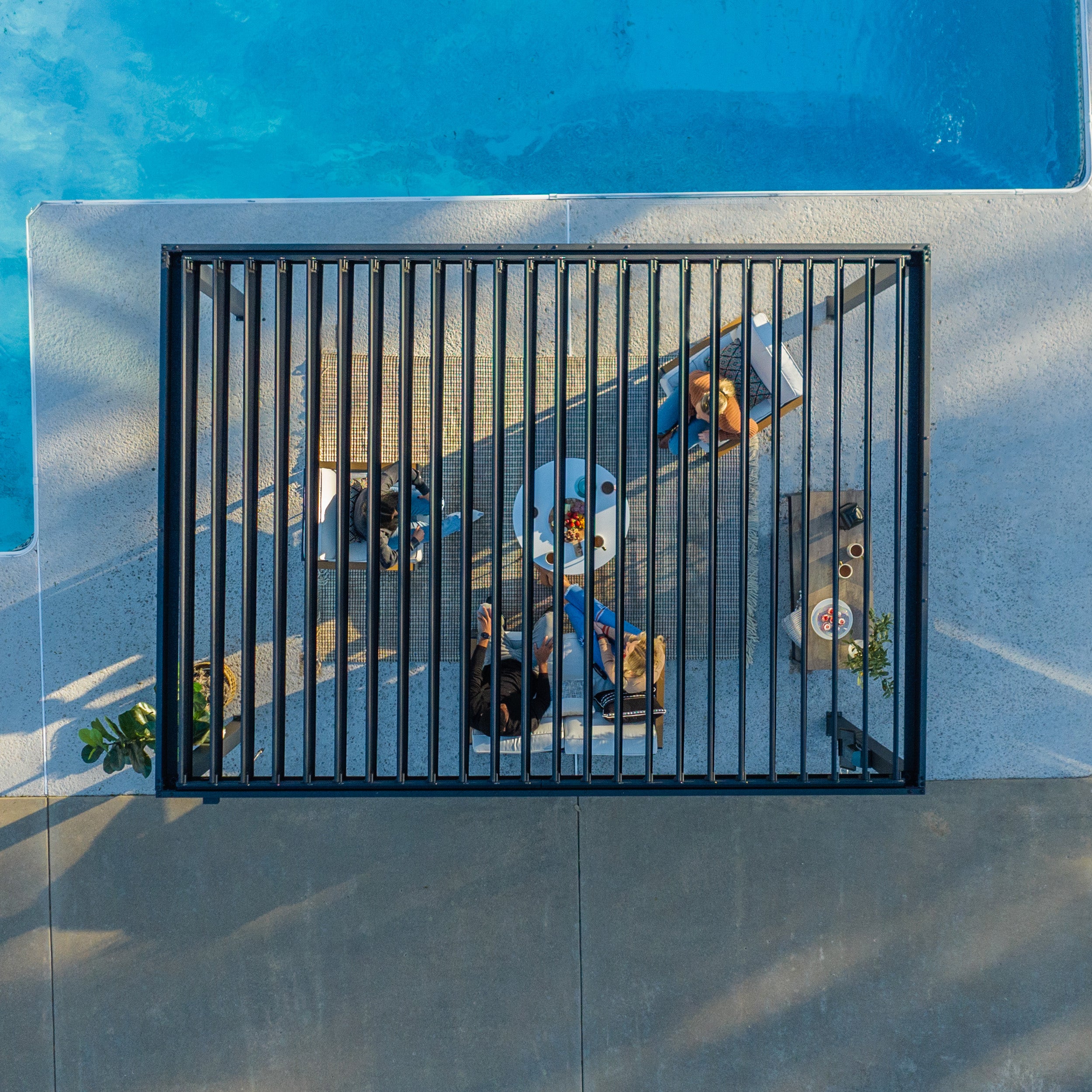4.3m x 3m Sarasota Louvered Open