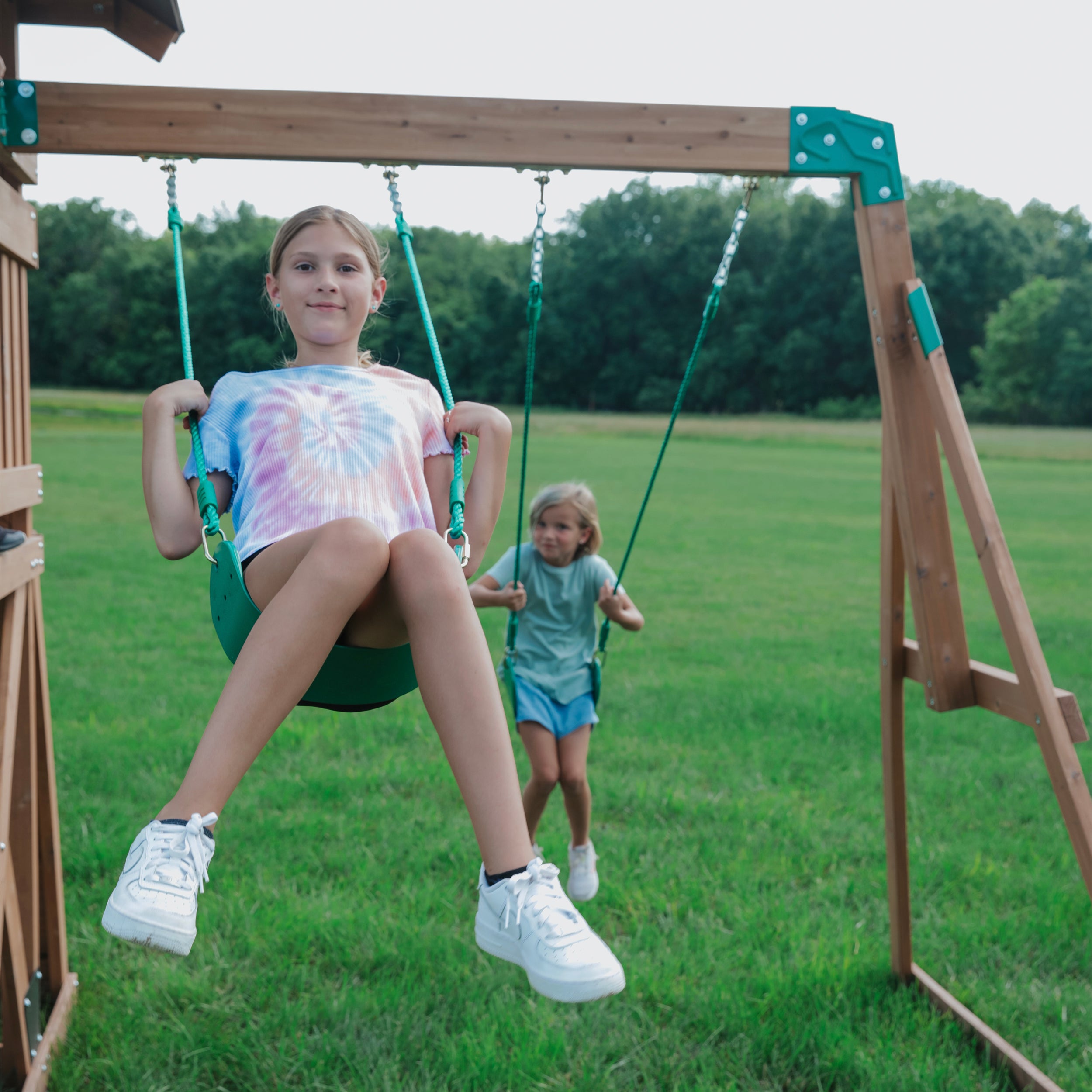 Lightning Ridge Play Centre Swing Set