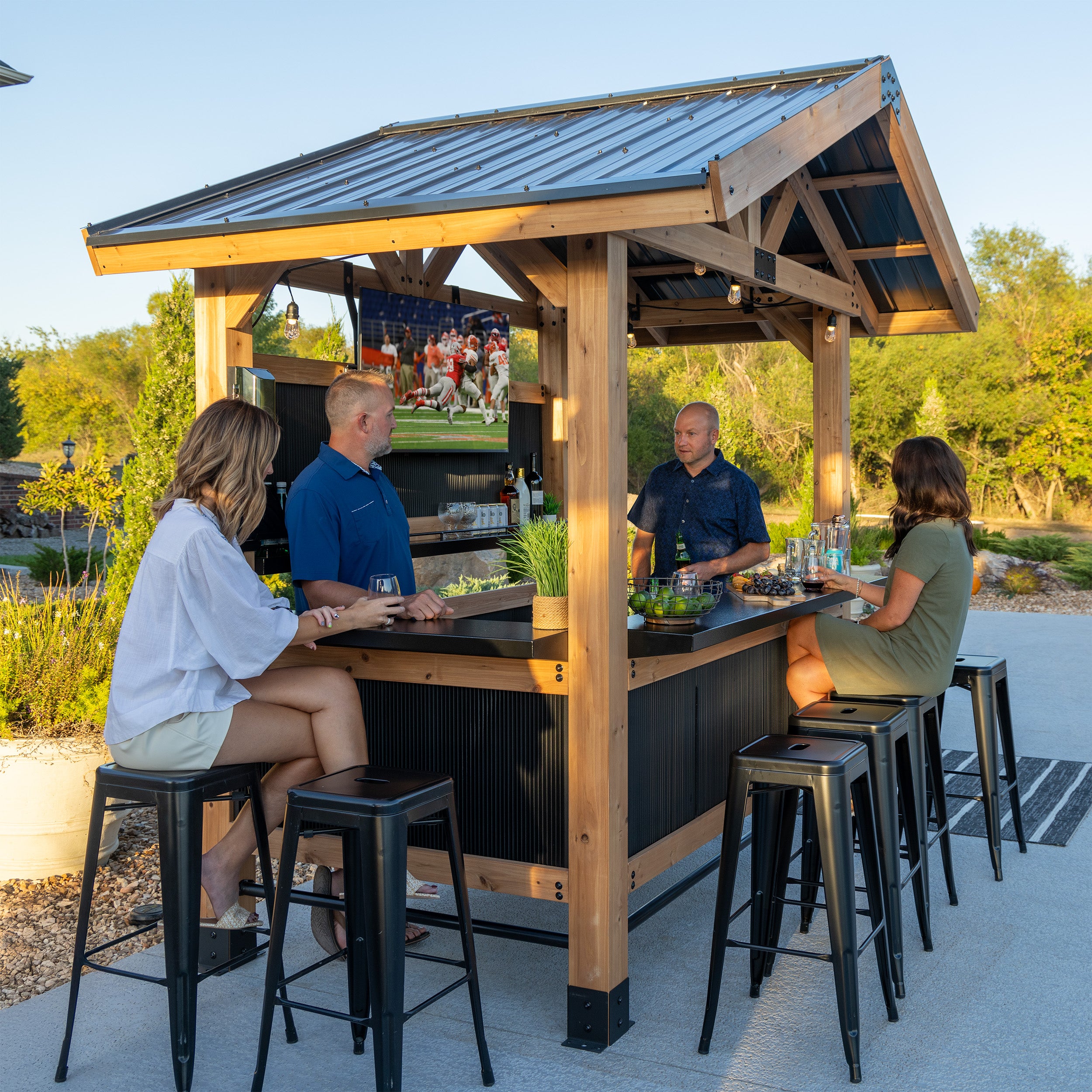 Palisade Outdoor Bar