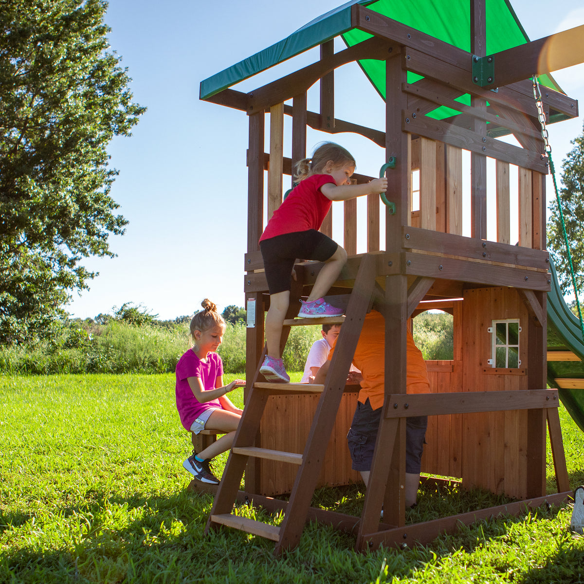 Lakewood Play Centre Swing Set