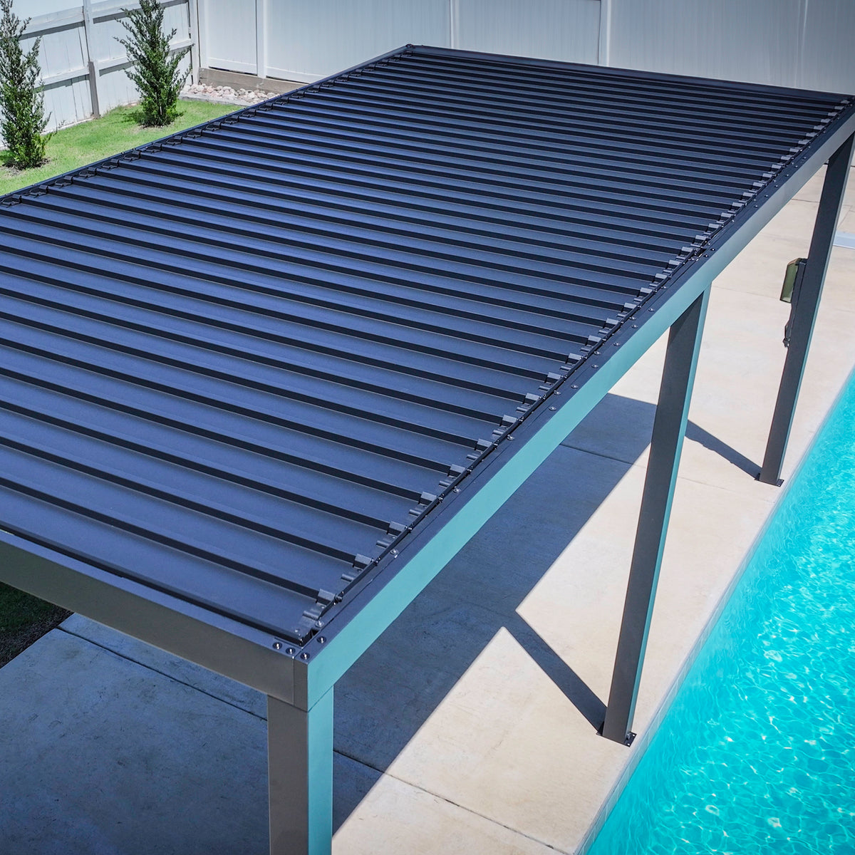 6.0m x 3.0m Sarasota Steel Louvered Pergola