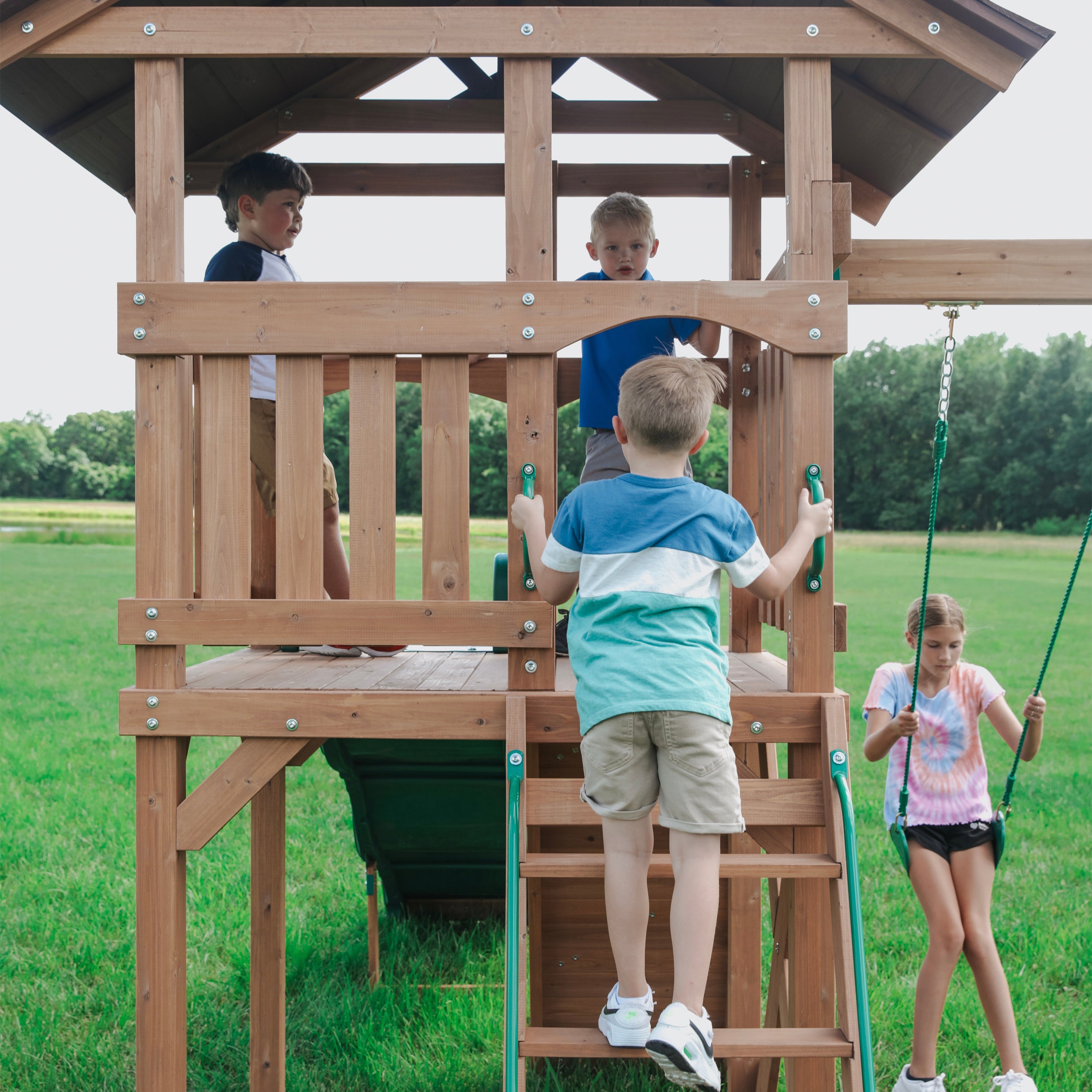 Lightning Ridge Play Centre Swing Set