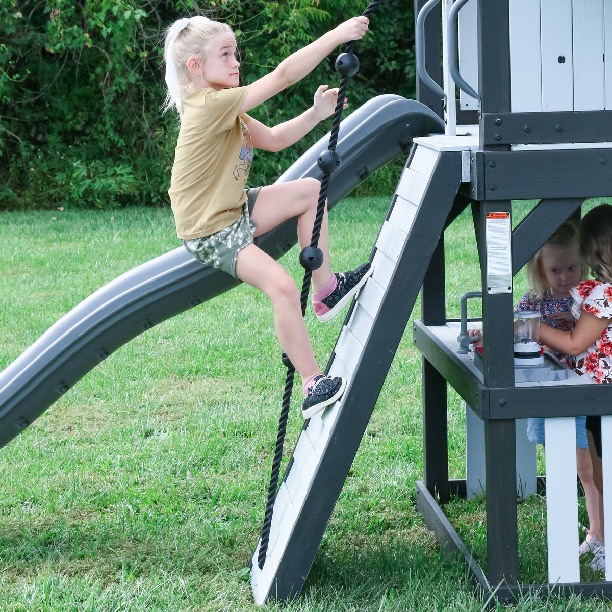 Whispering Point Play Centre Swing Set