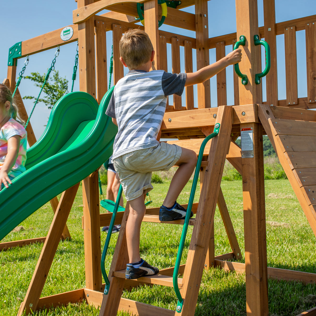 Grayson Peak Play Centre Swing Set